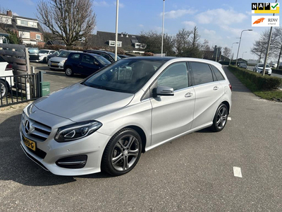 Mercedes-Benz B-klasse 180 Ambition 2018! AUTOMAAT! 67364 KM! NAVI! LEDER! Panoramadak!