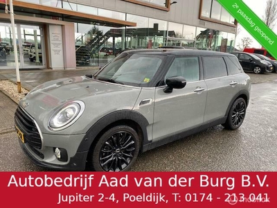 Mini Clubman 1.5 136pk/100kw Cooper Business Automaat ,Velgen 17 inch , Navigatie , Parkeerhulp voor & achter , Prive glas , Key less entry , Dealer onderhouden