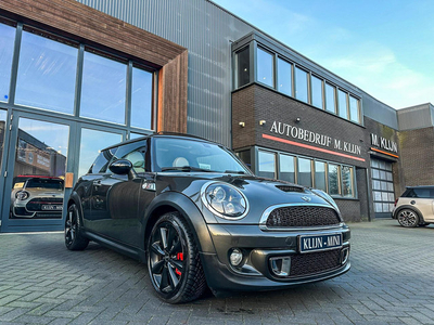 Mini Mini 1.6 Cooper S 10 Years II aut 184pk/Ned auto/pano/leer/navi/uniek