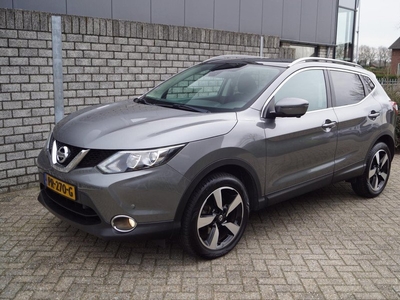 Nissan Qashqai 1.2 N-Connecta Panodak Navi 360 Camera Clima Cruise 2x PDC Bots Waarschuwing Rijbaan Assist LMV Trekhaak NL Auto.