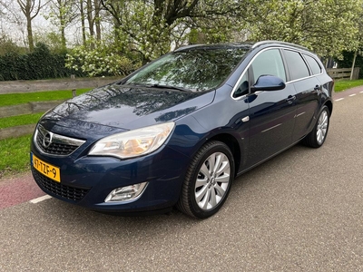 Opel Astra Sports Tourer 1.4 Turbo Cosmo Clima Trekhaak