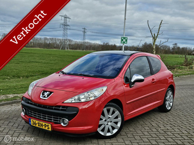 Peugeot 207 1.6-16V T Féline