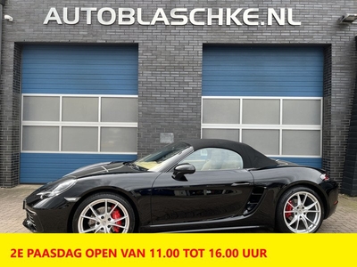 Porsche 718 Boxster S, 2.5, leder, sportuitlaat, 20 inch, schakelmogelijkheid aan stuur. 2.5