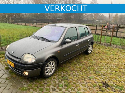 Renault Clio 1.6 AUT VERKOCHT!!