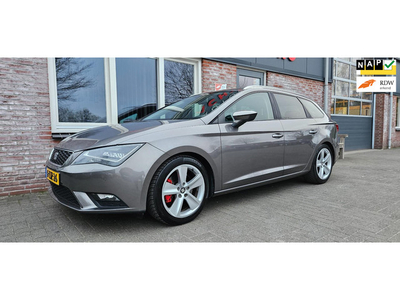 Seat Leon ST 1.4 TSI Style Business Trekhaak! LED! Apple Carplay! Mooie/Nette Auto! Navigatie!