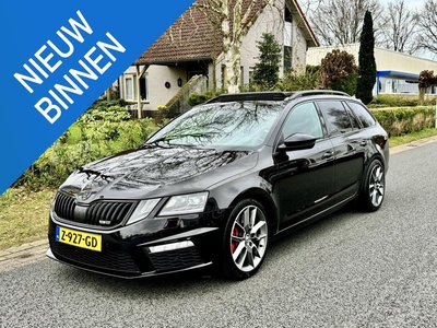 Skoda Octavia Combi 2.0 TSI RS DSG•Pano•Trekhaak