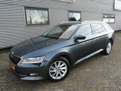 Skoda Superb Combi 1.5TSI ACT Style Business Full LED NAVIG LEER TREKHAAK