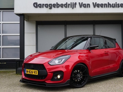 Suzuki Swift 1.4 Boosterjet Sport 175pk 5Drs OZ Racing 18inch LM Remus Exhaust Spoiler-kit Navi DAB Keyless LED *NL auto* 56132km! 1e Eigenaar