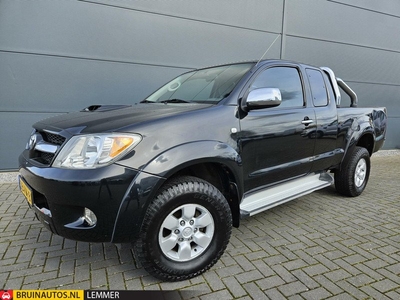 Toyota HiLux 2.5 D-4D SX Xtra Cab 120 Pk Airco Pick Up UNIEK