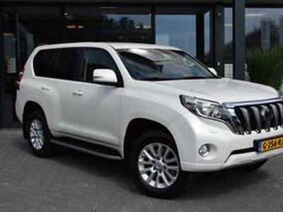 Toyota LAND CRUISER 150 2.8 D-4D 5DRS EXECUTIVE A/T 5 SITZ MARGE