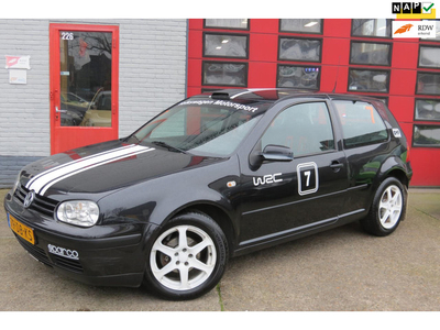 Volkswagen Golf 1.4-16V SPORTIEF € 1099,-