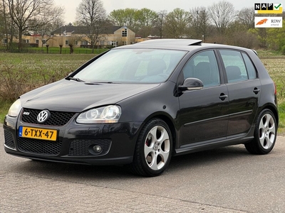 Volkswagen Golf 2.0 TFSI GTI XENON/LEDER/DAKJE/STLVRM/ELEKSTOELEN/APK TOT 03-07-2024