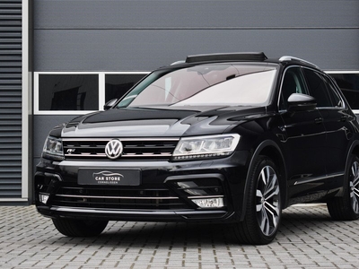 Volkswagen Tiguan 2.0 TSI 4Motion 220 PK / R-LINE / PANO / VIRTUAL COCKPIT / HEAD UP DISPLAY / ELEKTR. TREKHAAK / 20