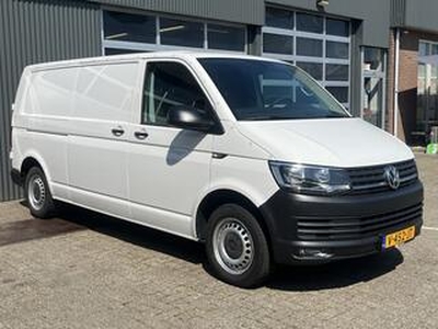 Volkswagen TRANSPORTER 2.0 TDI L2H1 102pk Omvormer Airco Cruise control Trekhaak 2200kg trekgewicht Telefoonvoorbereiding Usb aansluiting 2-Persoons Parkeerhulp achter 1e eigenaar Euro 6 Bestel Bpm vrij