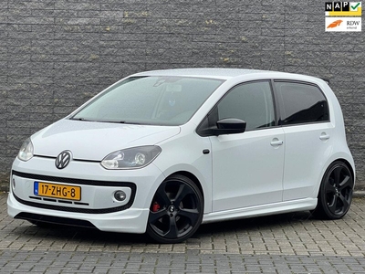 Volkswagen Up! 1.0 high up! BlueMotion CUSTOM/CRUISE/NAVI/PDC/AIRCO/ZEER ZEER NETJES!