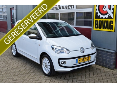 Volkswagen up! 1.0 high up! O.a: Stoelverw, Navi, Airco, Radio, Etc. All-in prijs!