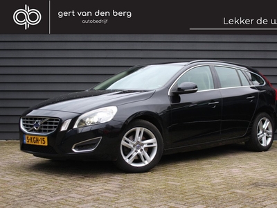 Volvo V60 2.0 D4 Kinetic - TREKHAAK - CLIMA - CRUISE - XENON -