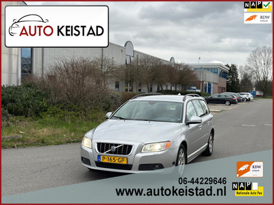 Volvo V70 2.5T MOMENTUM AUTOMAAT XENON/LEDER/CLIMA! YOUNGTIMER!