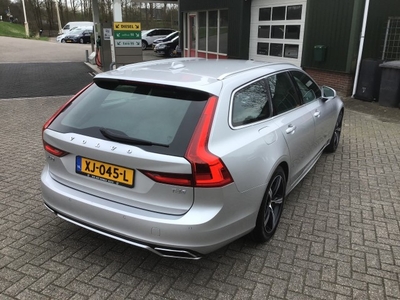 Volvo V90 2.0 T4 R-DESIGN