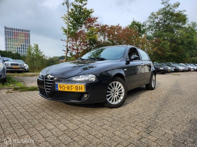 Alfa Romeo 147 1.6 T.Spark Distinctive