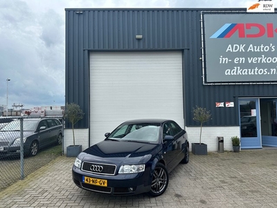 Audi A4 Limousine 2.4 Pro Line MT