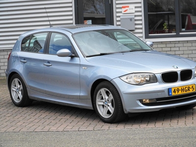 BMW 1-serie 118i AUTOMAAT SCHUIF/KANTELDAK