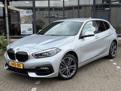 BMW 1-serie 118i Executive Edition (bj 2020, automaat)