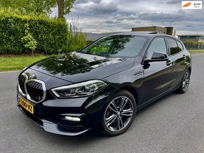 BMW 1-serie 118i High Executive PANO/LED/VIRTUAL/AUTO M