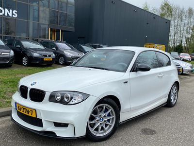 BMW 1-serie 118i M-pakket Nieuwe APK tot 08-04-25 cruise/climate control stoel-vw