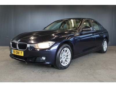 BMW 3-serie 320i Executive Automaat Climate Cruise