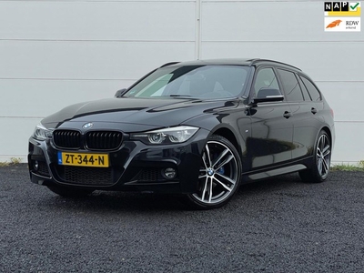 BMW 3-serie Touring 318i M -Sport Org NL Pano Camera Head