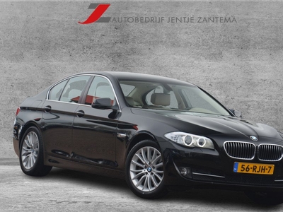 BMW 5 Serie 523i High Executive | Navigatie | Sportstoelen | Leer | Xenon | PDC | Stoelverwarming | NL auto!! |