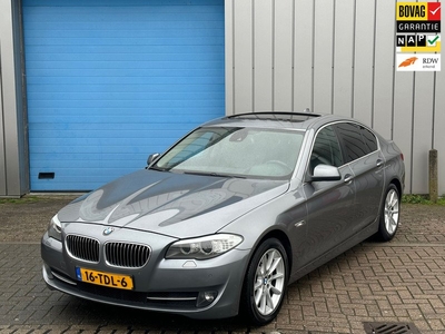 BMW 5-serie 528i High Executive PANO LEER AUTOMAAT