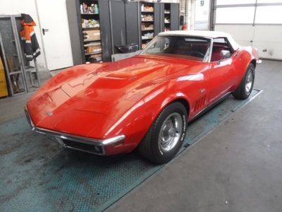 Chevrolet Corvette Cabrio handgeschakeld!