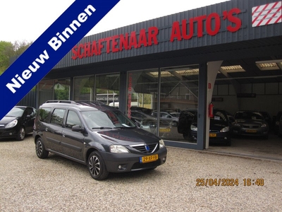 Dacia Logan MCV 1.6-16V Lauréate 7p. zeer nette auto en 7 persoons apk 12-05-2025