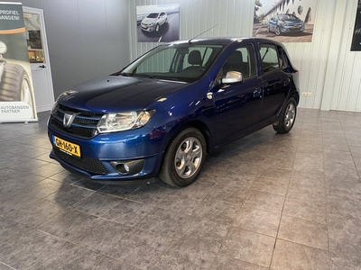 Dacia Sandero 0.9 TCe 10th Anniversary Airco, Navigatie, Trekhaak, Cruise control.