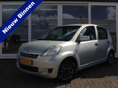 Daihatsu Sirion 2 1.0-12V Premium, Elektrische Ramen V+A, Centrale Deurvergrendeling, Prijs Is Rijklaar