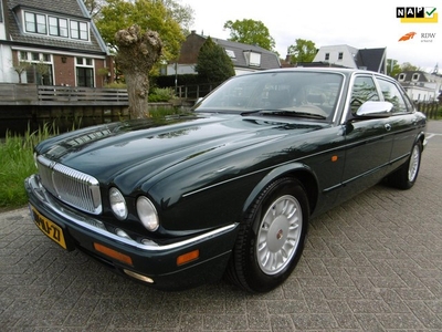 Daimler Double Six 6.0 V12 312pk Origineel Nederlands met