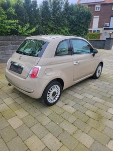 Fiat 500 1.2 Lounge Fiat cappuccino 45.000km eerste eigenaar en altijd binnen gestaan dus zo goed als nieuw