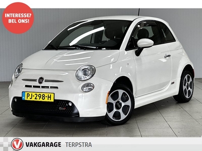 Fiat 500 E 24kwh/ €2000-. Subsidie!/ Automaat!/ Zwarte Hemel!/ Clima/ Cruise/ Stoelverw./ Elek. pakket/ Isofix/ Multi.LEDER.Stuur/ Half-Leder/ PDC Achter/ Getint glas.