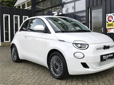 Fiat 500 Icon 42 kWh / Carplay / Stoelverwarming / Camera / LED / Cruise