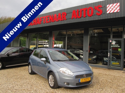 Fiat Grande Punto 1.4 Edizione Lusso 5drs nette auto met trekhaak apk 22-09-2024