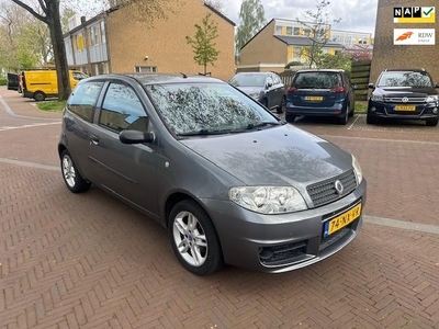 Fiat Punto Nieuw APK / Airco / Nieuwe koppeling / 103.000