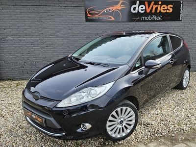 Ford Fiesta 1.25 Titanium **CLIMA-BLEUTOOTH-APK**