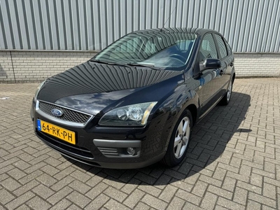 Ford Focus 1.6-16V First Edition