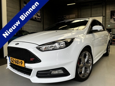 Ford Focus 2.0 ST-2