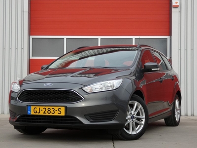 Ford FOCUS Wagon 1.0 Edition/navigatie, trekhaak, mooie auto!