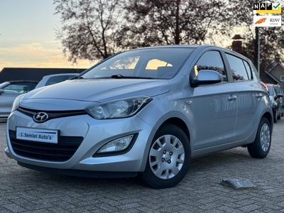 Hyundai I20 1.2i STAR EDITION 5DEURS AIRCO MF STUUR 61 DKM !!! NW.KETTING