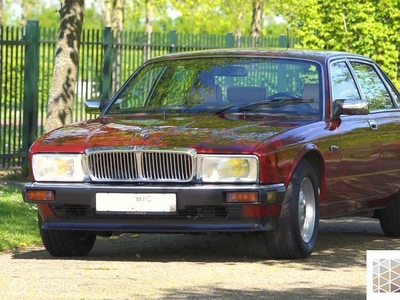 Jaguar XJ40 4.0 Sovereign | 01-1990 | 86.793 km | Inr. mog.