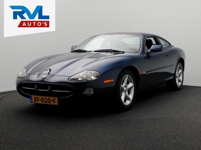 Jaguar XK8 4.0 V8 Coupé Youngtimer Leder Climate-control Cruise